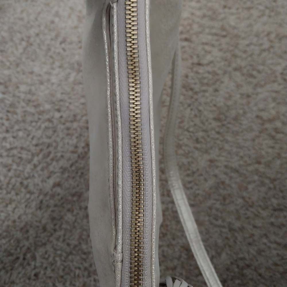 Women HOBO International Crossbody Purse, NWOT - Picture 5 of 11